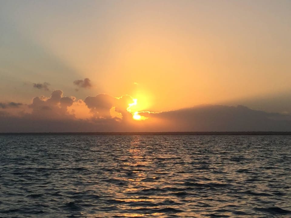 Sonnenaufgang über der Lagune Rancho Encantado Eco Resort & Spa