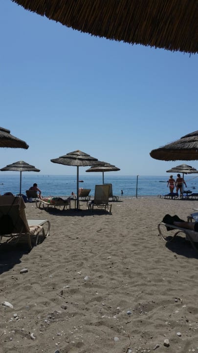 100m vom Hotel Asterias Beach Resort