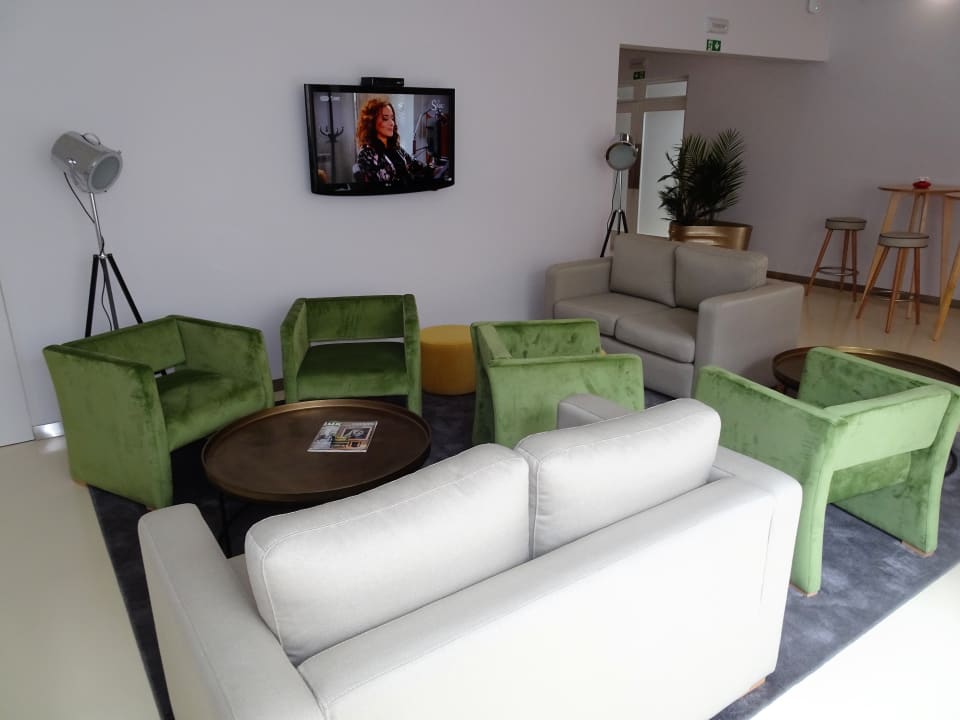 Lobby Porto Domus Hotel