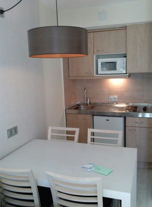 Küche und Essbereich im Premium-Appartement Alcudia Garden Aparthotel