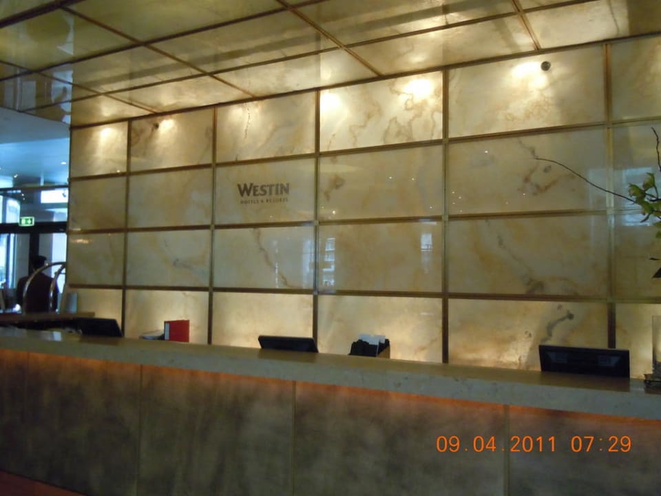 Front-Desk The Westin Warsaw