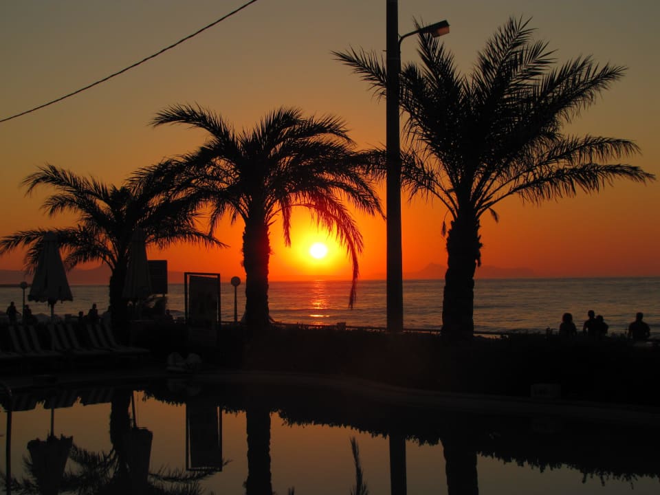 Traumhafter Sonnenuntergang Pearl Beach