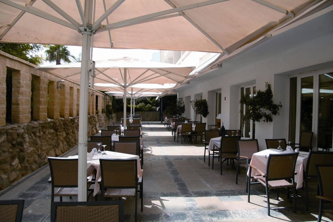 Terrace restaurant Garbi Costa Luz