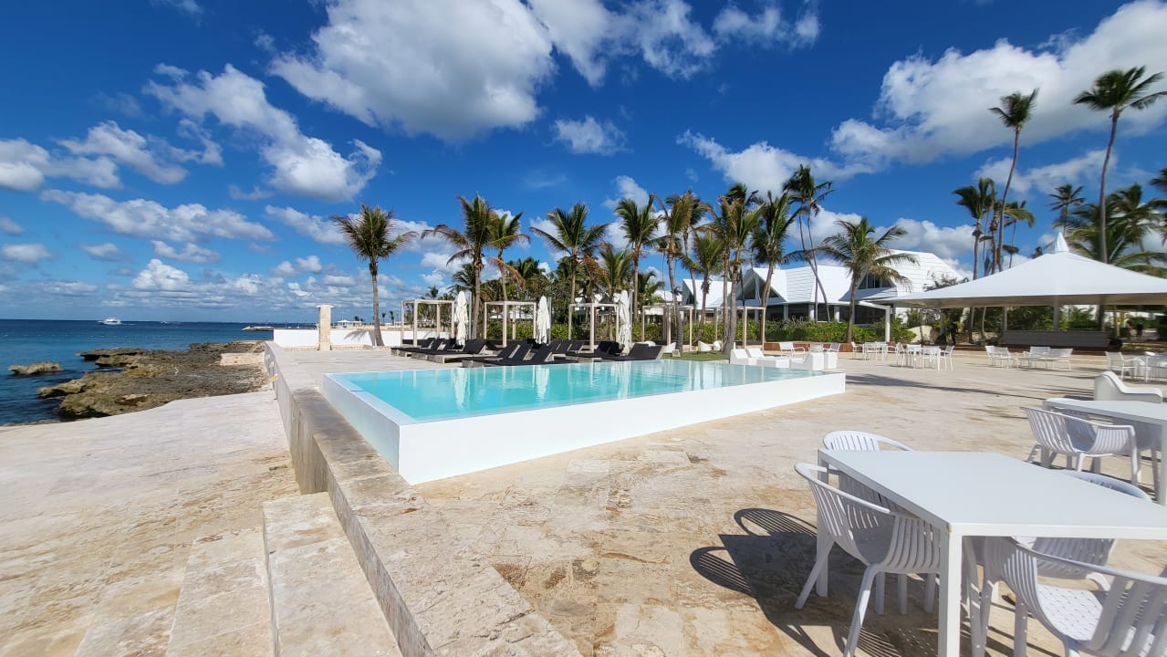 Pool Hotel Viva Dominicus Beach by Wyndham - All Inclusive Resort
