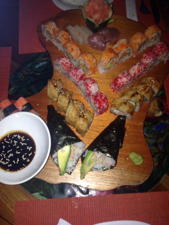 Sushi Hotel Red Mangrove Aventura Lodge