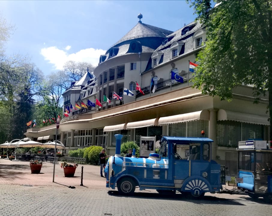 Außenansicht Parkhotel Kurhaus