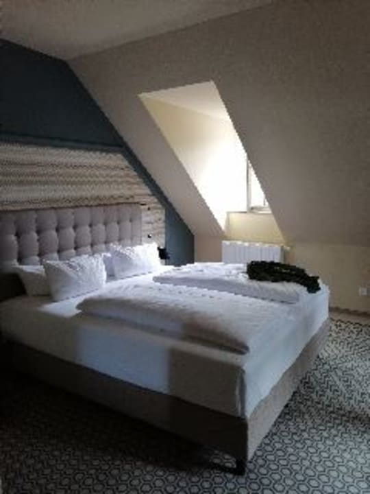 Zimmer Hotel Goldene Traube - by Neugart