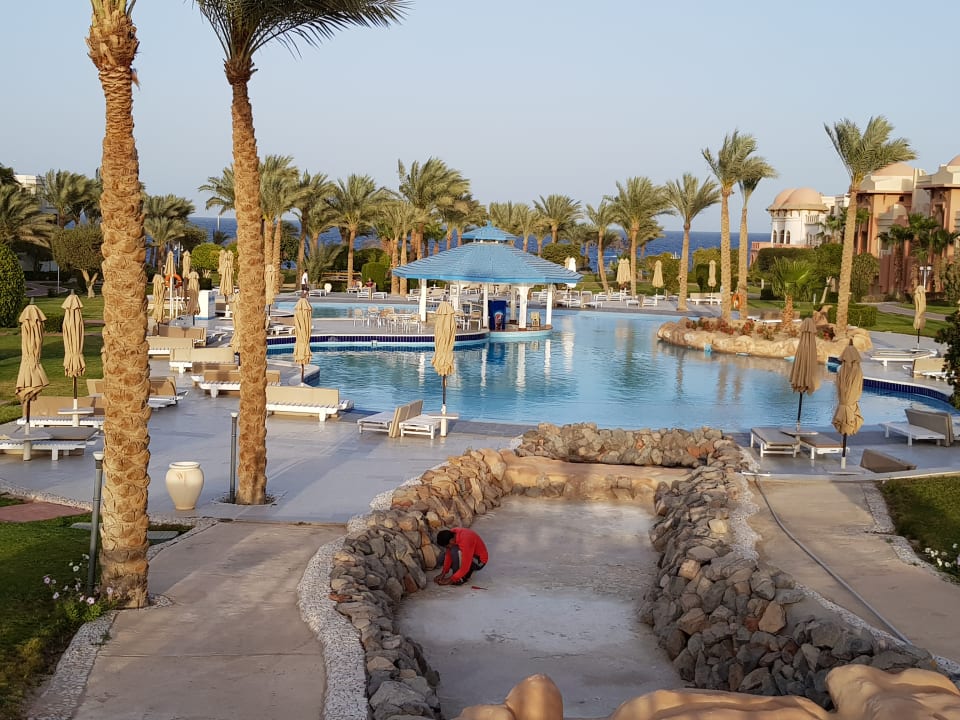 Pool Serenity Alpha Beach