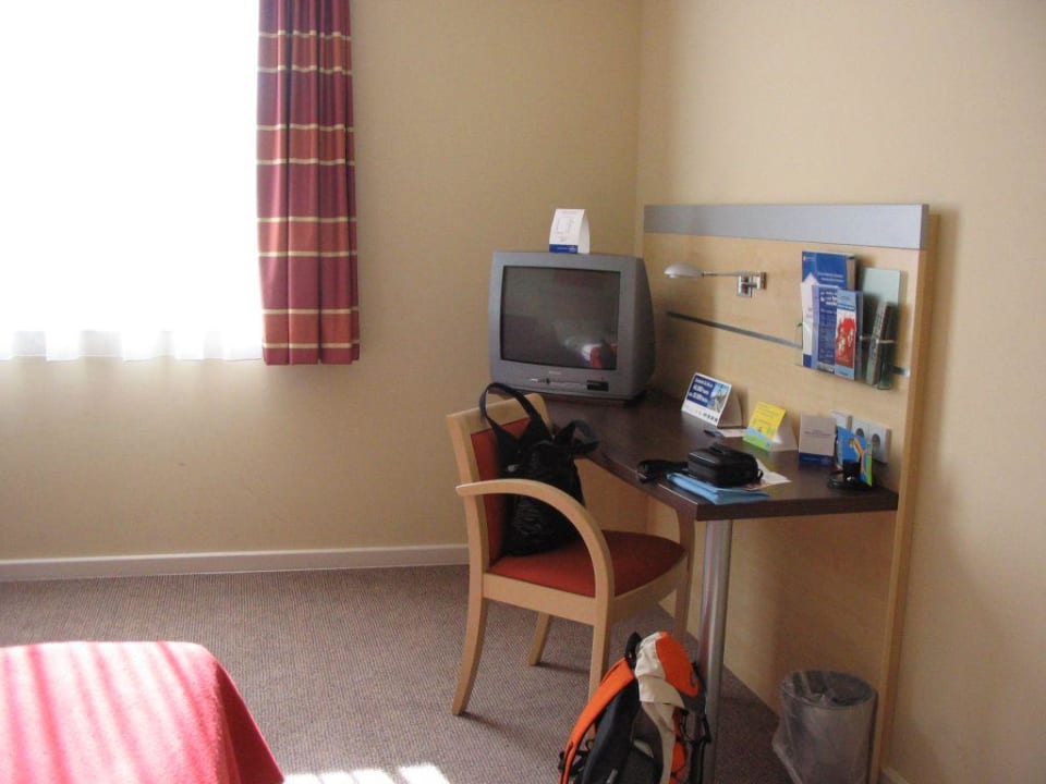 Fernseher Holiday Inn Express Berlin City Center