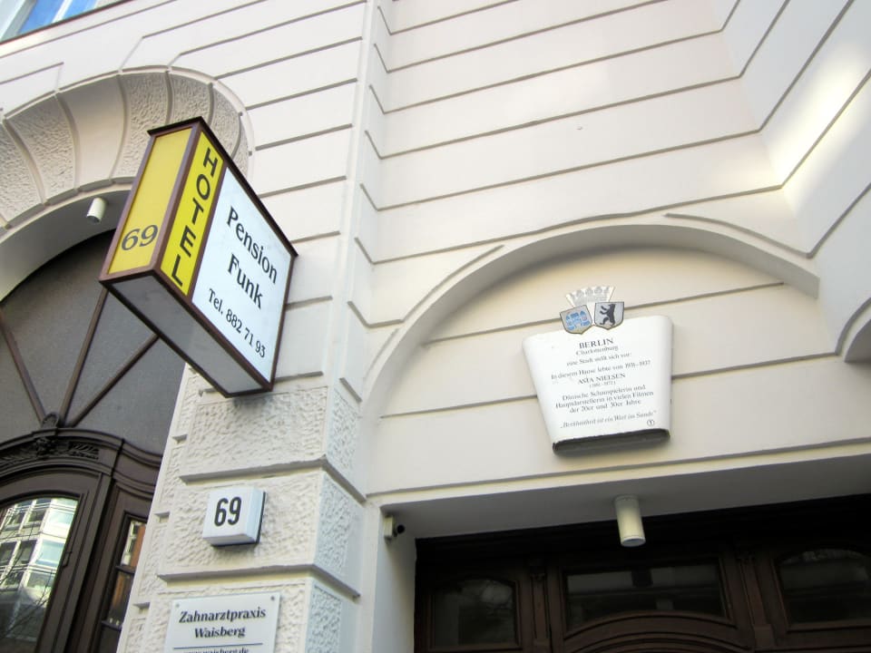 Hoteleingang Hotel-Pension Funk