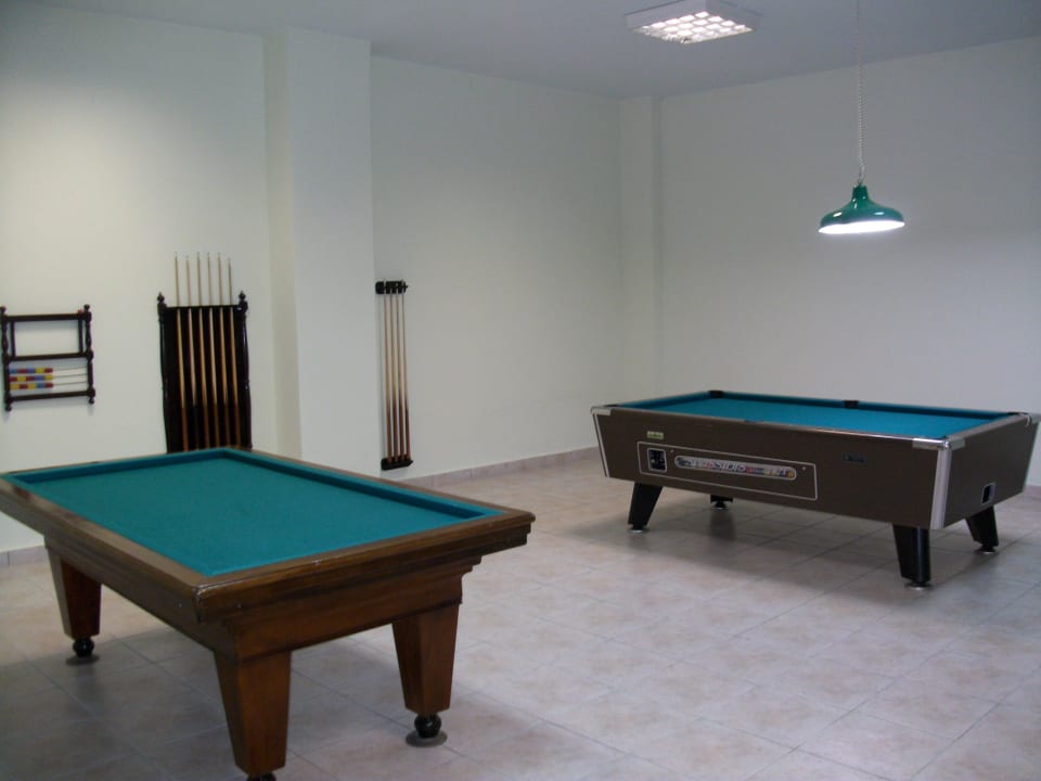 Billard im Basement Hotel Horizon Beach Resort