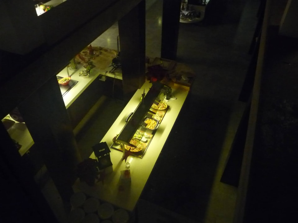 Teil des Büffets R2 Bahía Playa Design Hotel & Spa - Adults Only