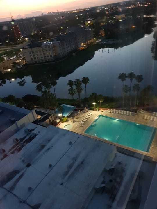 Ausblick Doubletree Hotel at the Entrance to Universal Orlando