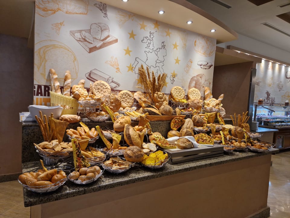 Gastro Three Corners Sea Beach Resort