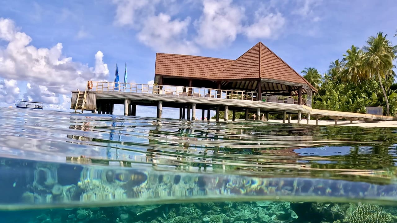 Außenansicht ROBINSON MALDIVES