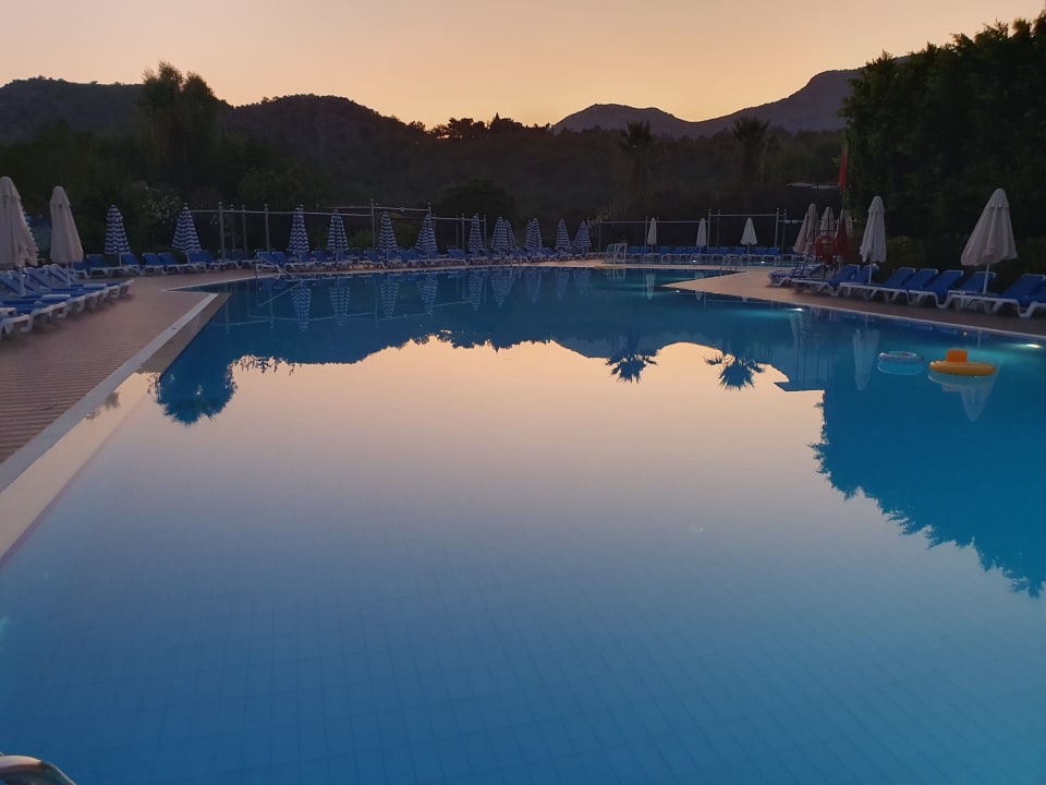 Pool TUI BLUE Sarigerme Park