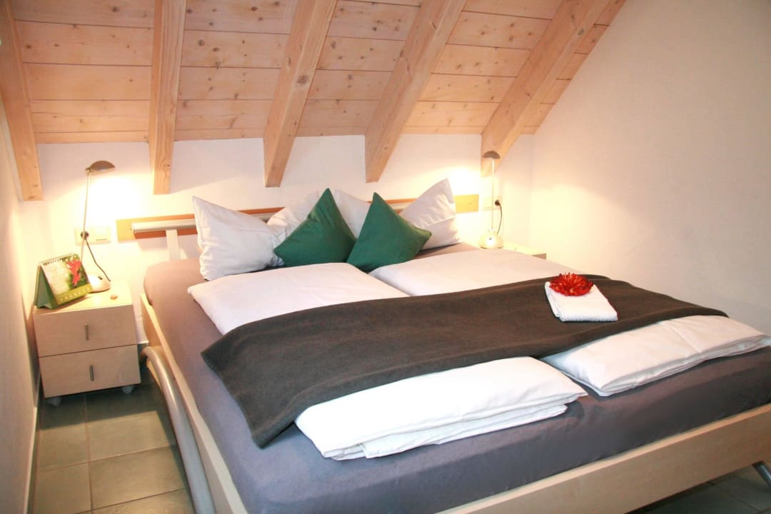 FeWo 8 Schlafzimmer  Ferienwohnungen Holder