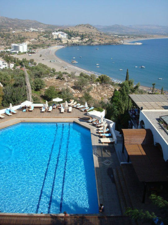 Výhled od bazénu Lindos Mare, Seaside Hotel