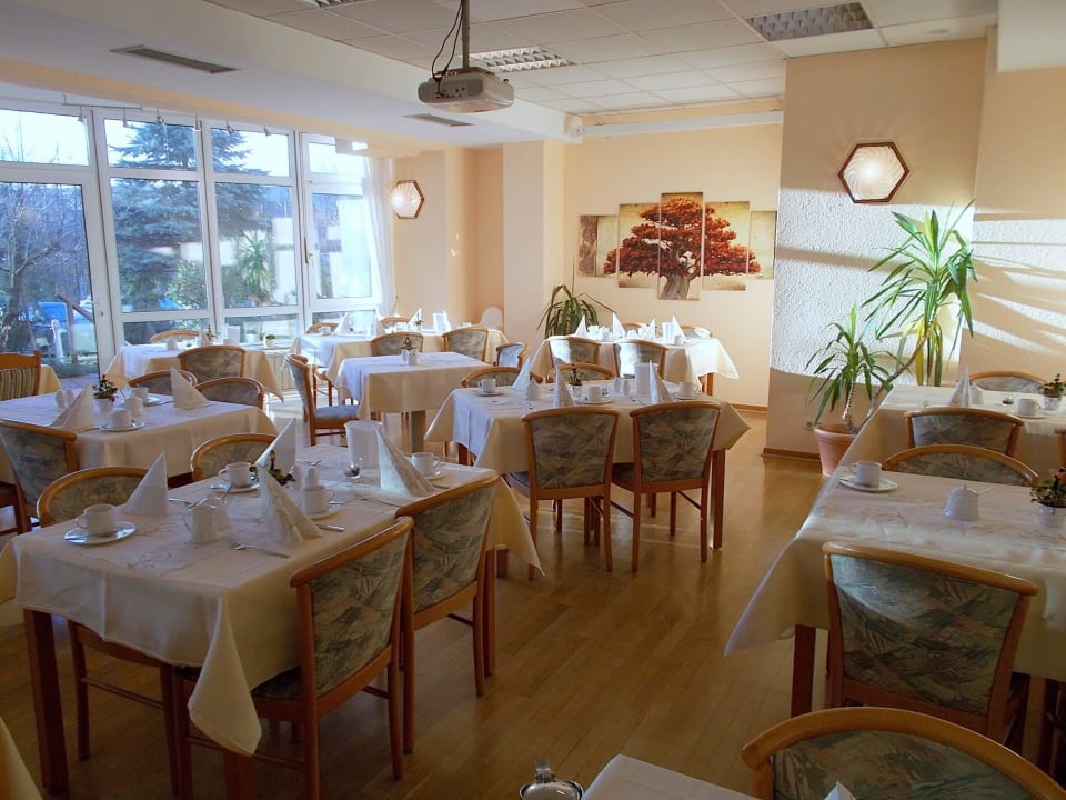 Frühstücksrestaurant Roomingtons Hotel Lohr am Main