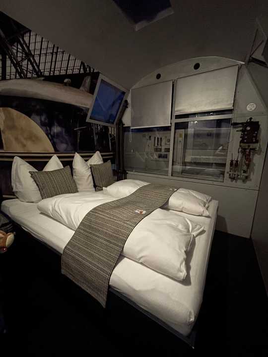 Zimmer Lok Hotel V180