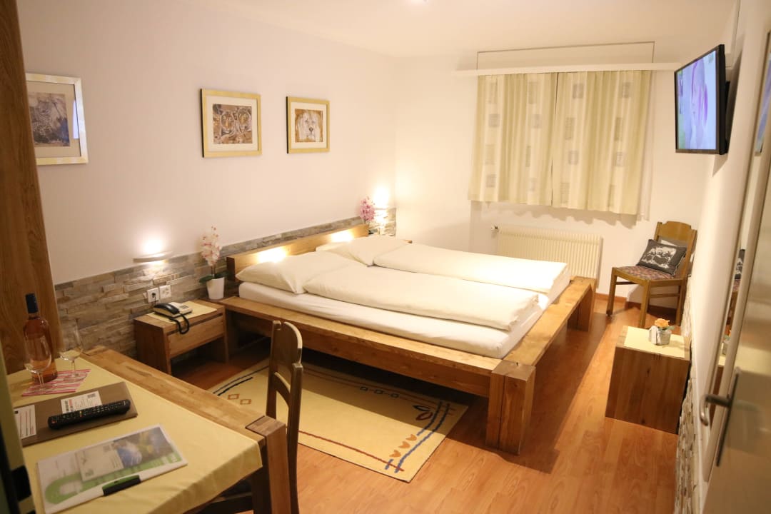 Doppelzimmer Standard 210 Hotel Paradis