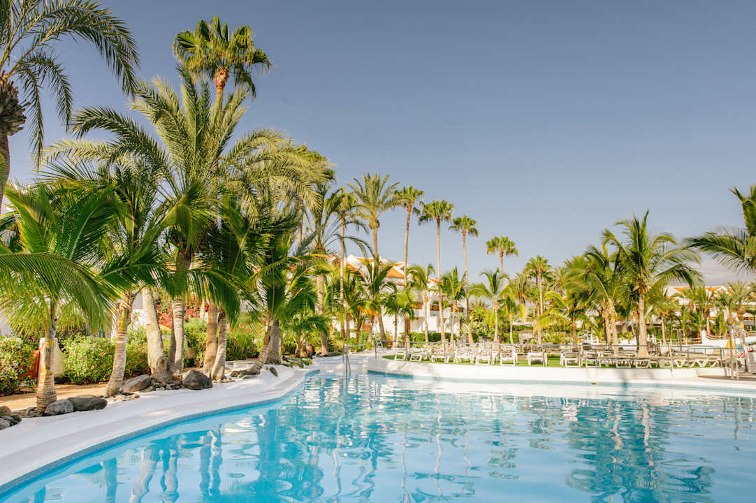 Pool Parque Santiago III Official