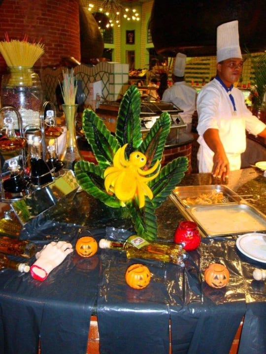 Halloween Buffet Iberostar Selection Hacienda Dominicus