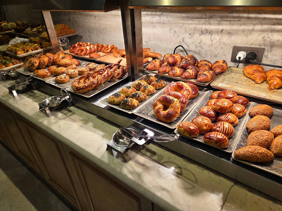 Gastro Acanthus Cennet Barut Collection