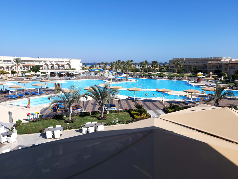 Außenansicht Pickalbatros Royal Moderna Resort-Sharm El Sheikh