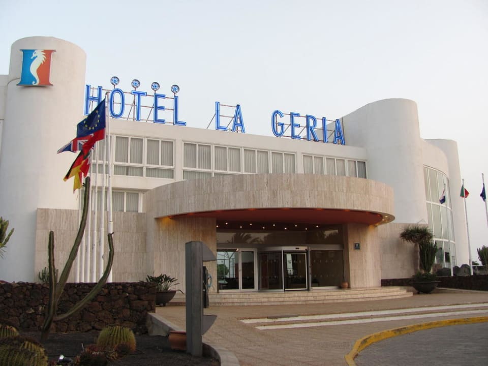 Hoteleingang Hipotels La Geria