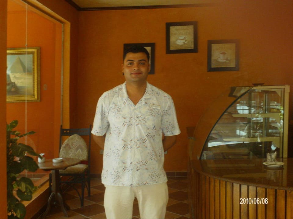 Mohamed von Cafe-Bar Pickalbatros Alf Leila Wa Leila Resort - Neverland Hurghada