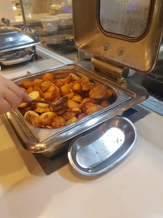 Gastro The Sense Deluxe Hotel