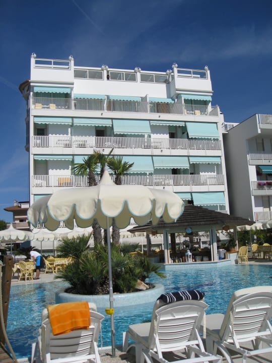 Hotel Außenansicht Strandseite Hotel Punta dell'Est