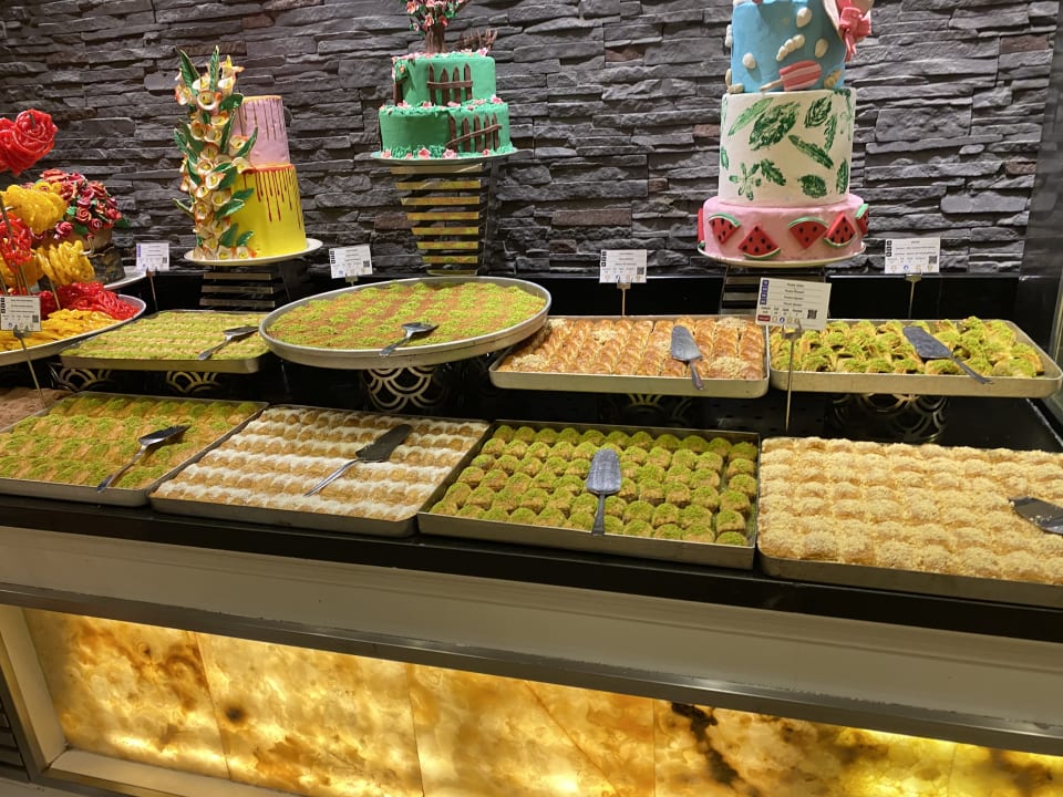 Gastro Limak Lara Deluxe Hotel & Resort