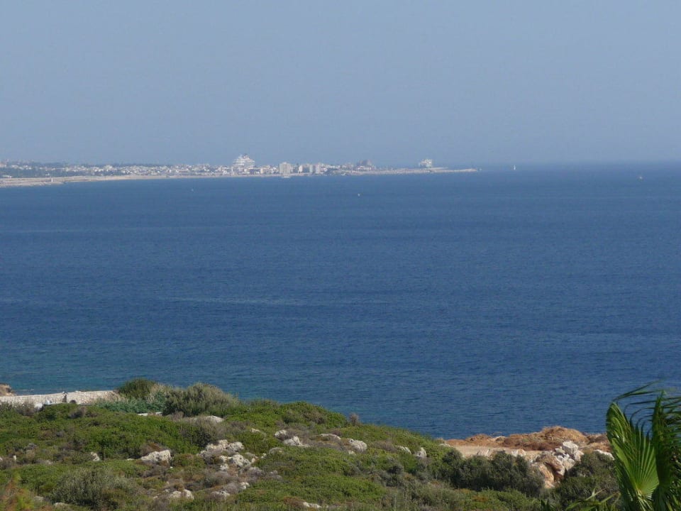Blick vom Balkon Richtung Rhodos-Stadt Hotel Kalithea Horizon Royal
