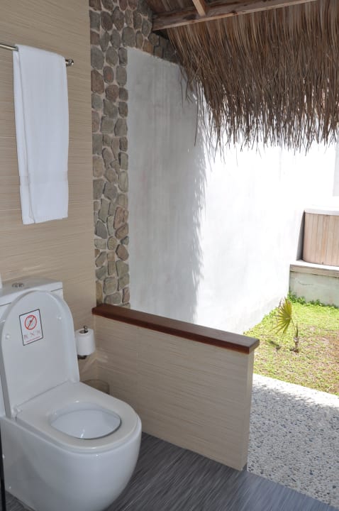 Bad im Freien Kuramathi Maldives