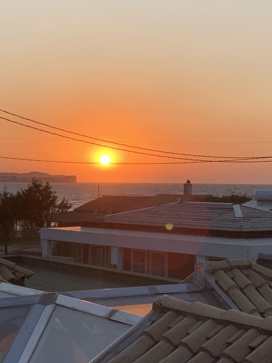 Außenansicht Acharavi Beach Hotel