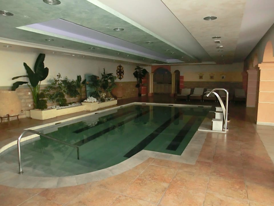 Innenpool Hotel Gaia Palace