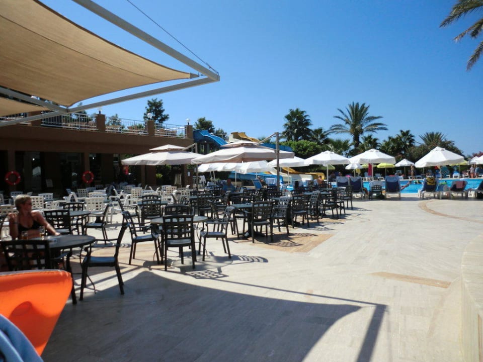 Poolbar Hotel Terrace Beach Resort