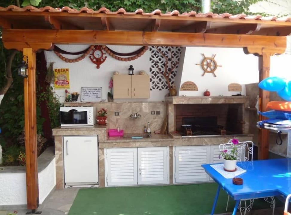BBQ - kitchen - Haus Niko