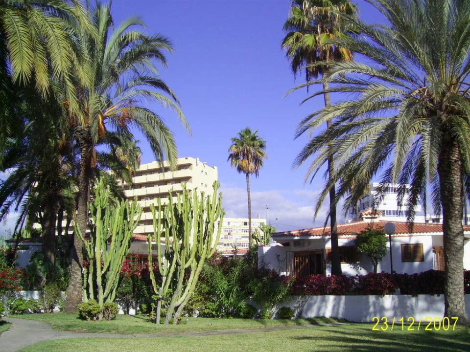 Gartenanlage HL Miraflor Suites Hotel