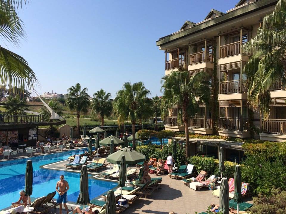 Blick von der Außenterrasse Can Garden Resort