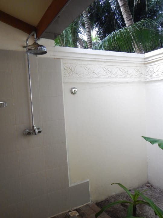 Außendusche, schlicht aber schön Kuramathi Maldives