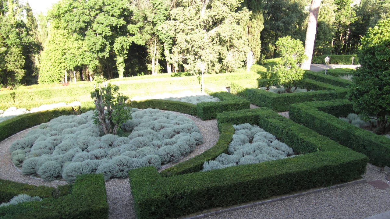 Blick vom Zimmereigenen Balkon auf Garten Hotel La Collegiata