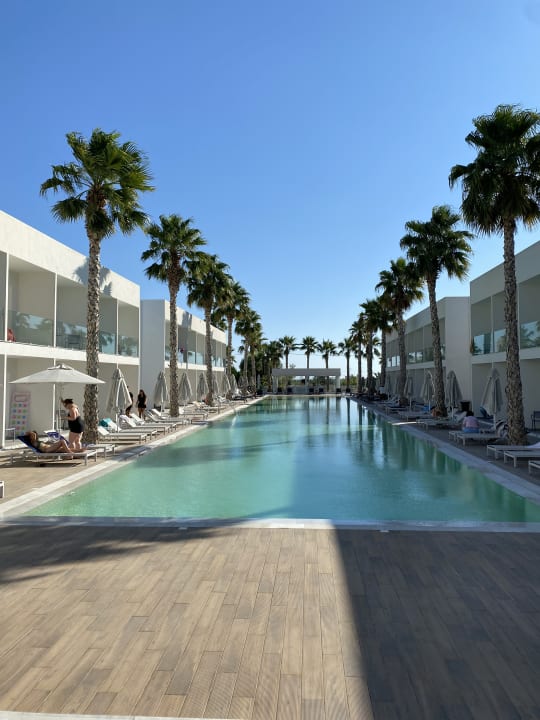 Pool White Dreams Resort & Anex
