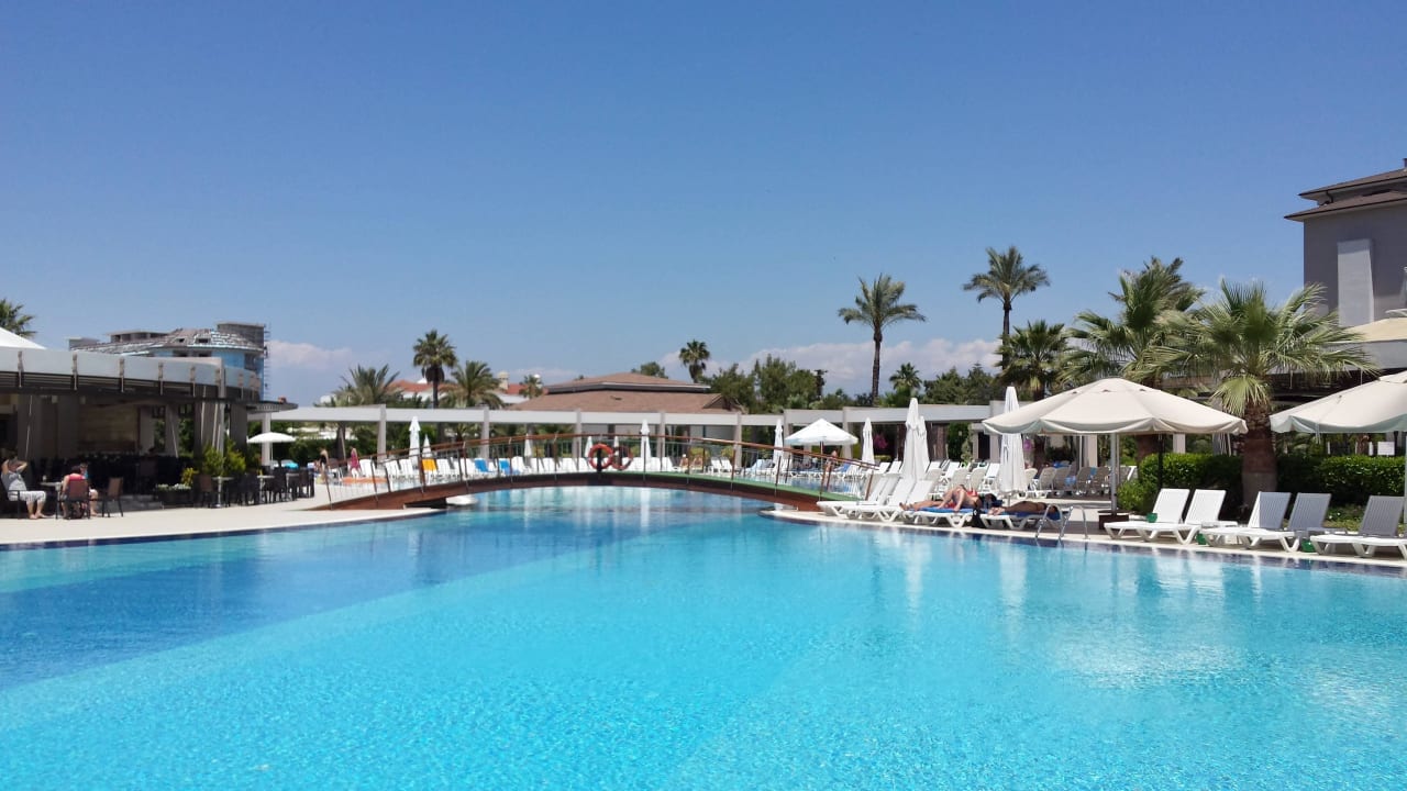 Blick auf den Pool Sunis Elita Beach Resort & Spa