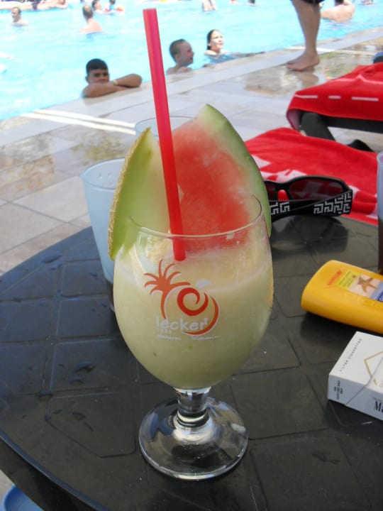 Lecker Cocktail Hane Family Resort