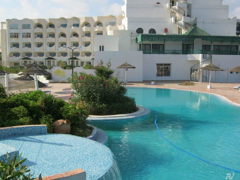 Отель Vincci Helya Beach