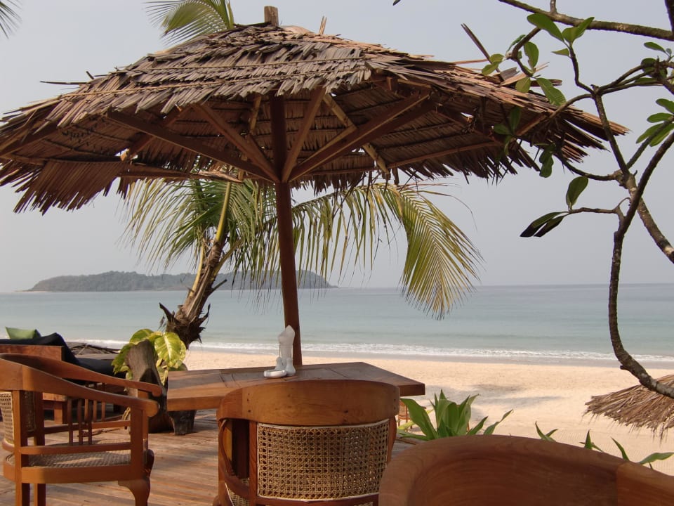 Restaurant mit Blick aufs Meer Ngapali Bay Villas & Spa