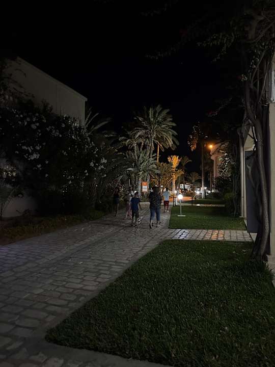 Gartenanlage Zita Beach Resort